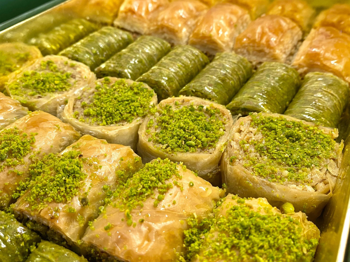 Karakoy Gulluoglu | Turkish Assorted Baklava in Special Gift Box - TryAladdin