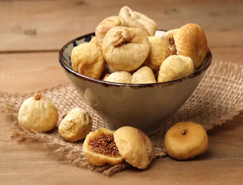 Handcrafted Perfection: Turkish Figs in Artisan Chocolate Bars - Aladdin