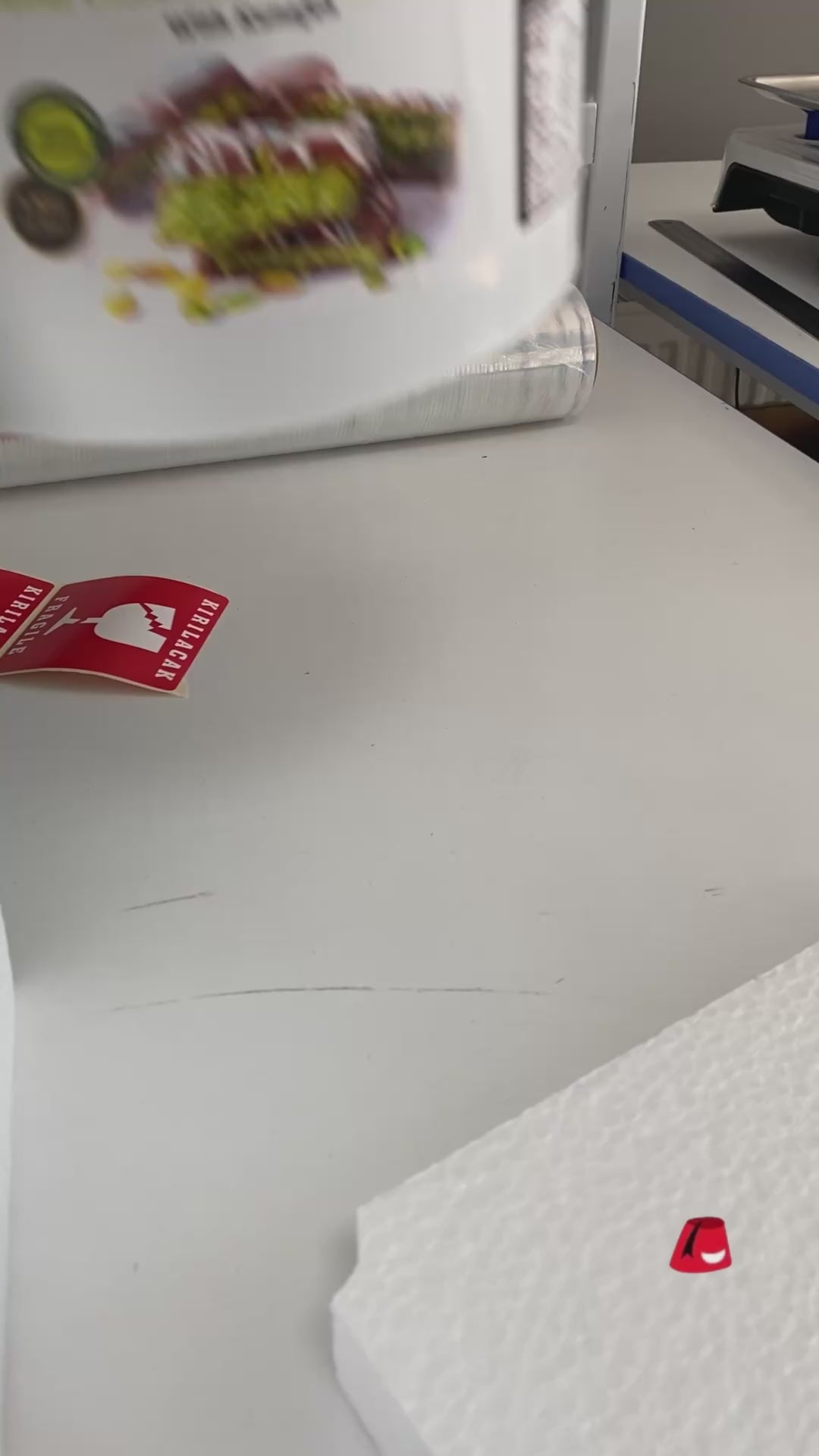 Dubai Chocolate Pistachio Filling with Kunafeh - 30% Pistachio (11 lb | 5kg)