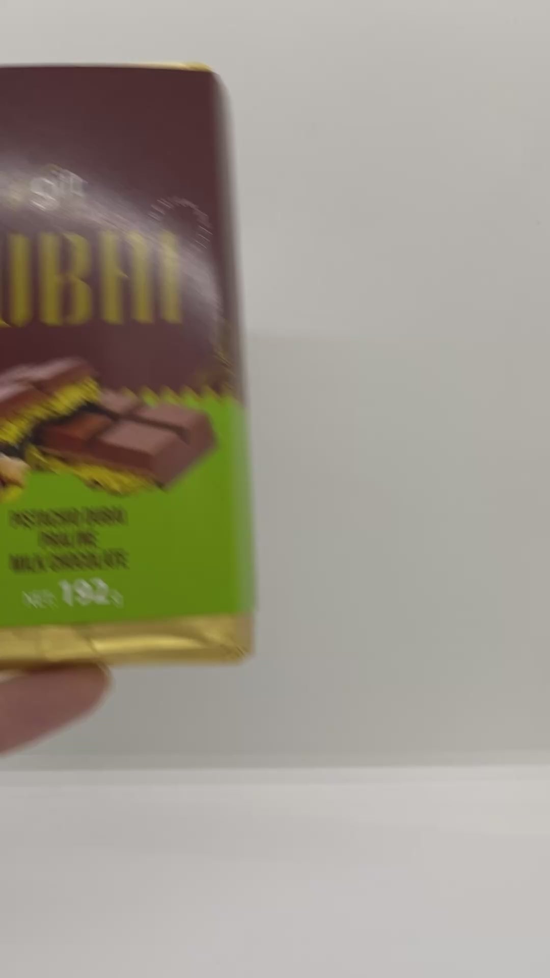 V-Gift Pistachio Praline Dubai Chocolate Bar - Crispy & Nutty Delight 192g