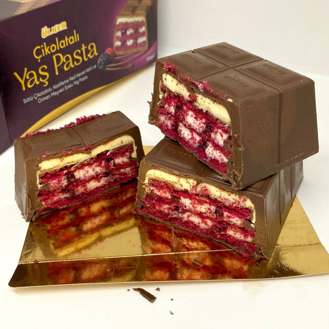 Ulker Chocolate Cake Bar with Mixed Berry Filling (Cikolatali Yas Pasta) - TryAladdin